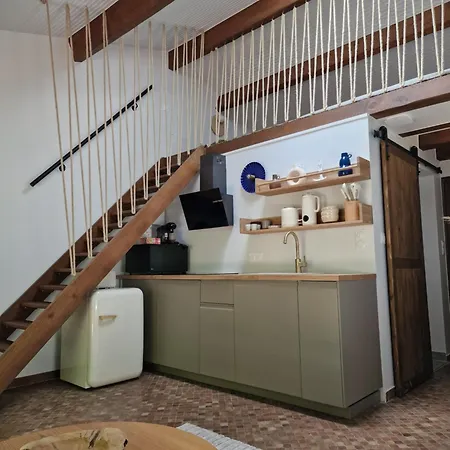 Апартаменты Chaleureux De 30m2 *